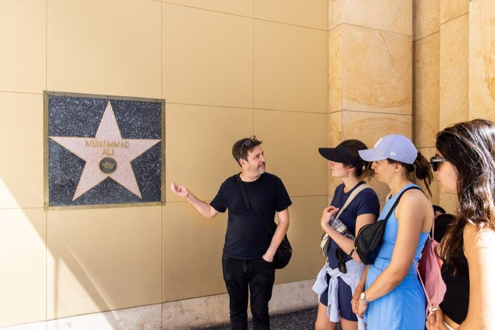 Hollywood, behind the legend