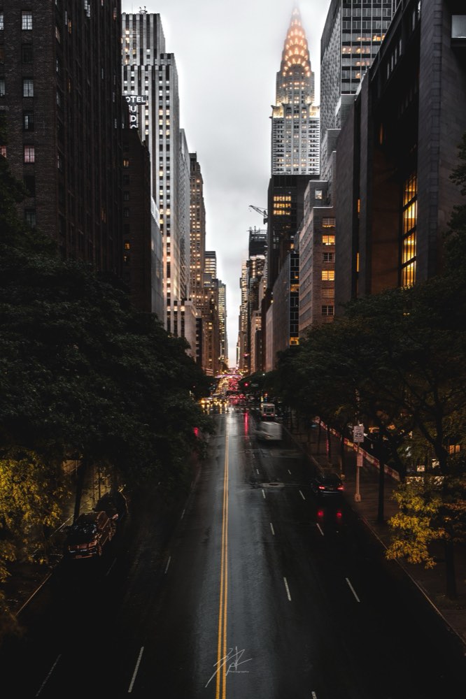 Chrysler Building seen along a Midtown street